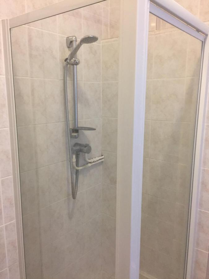 Longfield Guest House Дувър Екстериор снимка